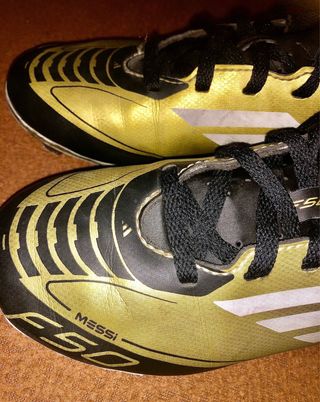 Botas de fútbol Adidas F50 Messi Oro