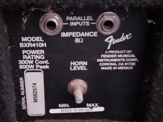 Pantalla altavoz de bajo eléctrico Fender