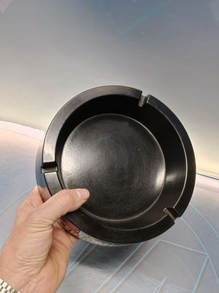 cenicero brandy Esplendido, color negro