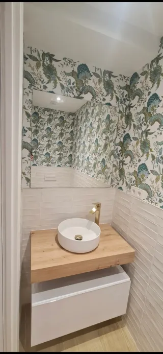 Mueble de baño con espejo