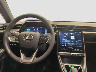 LEXUS LBX 1.5 136HP HEV ELEGANT PLUS BLACK 136 5P