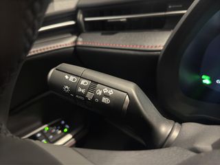 LEXUS LBX 1.5 136HP HEV ELEGANT PLUS BLACK 136 5P