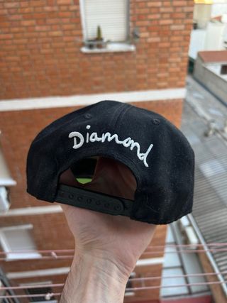 Gorra Diamond Supply Co. Negra y Roja