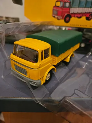 Camión Berliet/Barreiros 1/43