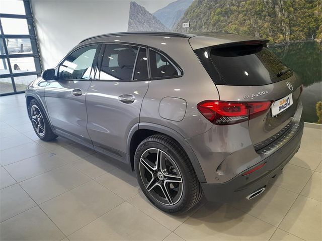 MERCEDES-BENZ Clase GLA 200 D 4MATIC