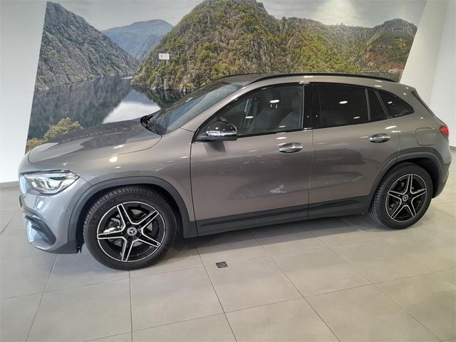 MERCEDES-BENZ Clase GLA 200 D 4MATIC