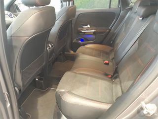 MERCEDES-BENZ Clase GLA 200 D 4MATIC