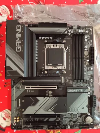 GIGABYTE B650 GAMING X AX PLACA BASE