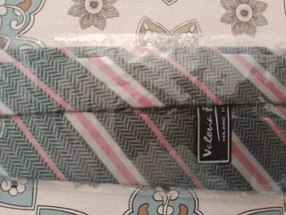 Conjunto de tres corbatas Milano Itali nuevas.