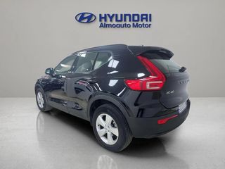 Volvo XC40 1.5 T2 Momentum Core