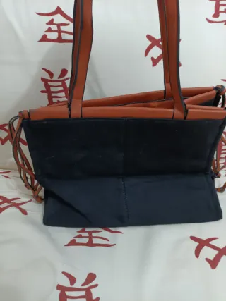 Bolso Negro y Marrón