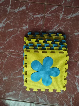 Puzzle Goma Eva Flores