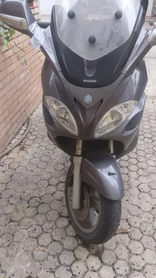 Piaggio X9 125cc Maxiscooter