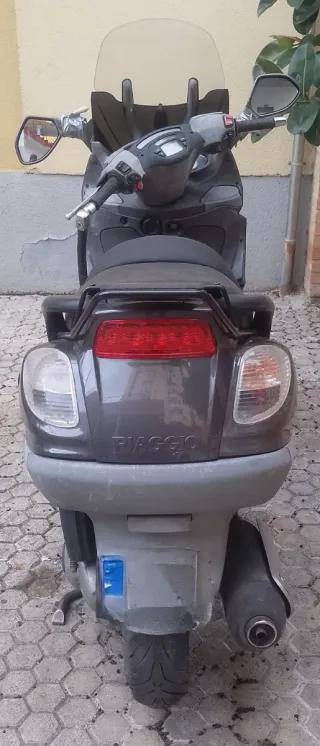 Piaggio X9 125cc Maxiscooter