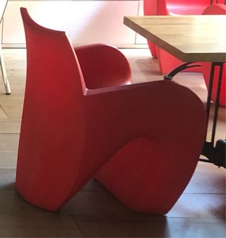 Set di 6 poltroncine in plastica rosse