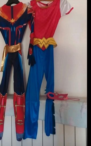 Costumi Supereroi 2 Wonder Woman e Captain Marvel