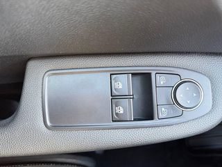 RENAULT Clio Clio TCe Serie Limitada Limited 67kW