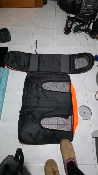 Transportín para mascotas naranja y gris