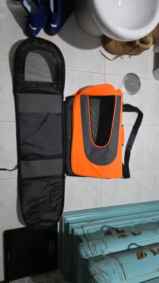 Transportín para mascotas naranja y gris