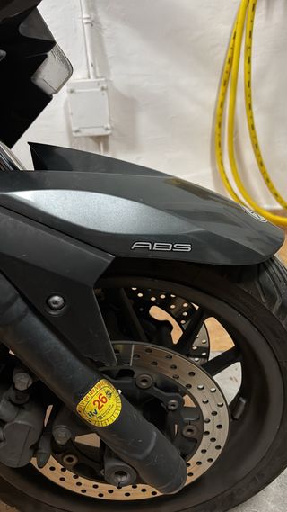 Yamaha Xmax 400cc Maxiscooter 11 de 2015