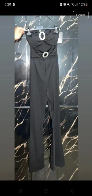 Mono negro con pedrería