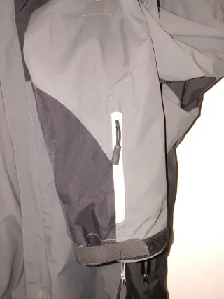 Chaqueta técnica con capucha hombre XL