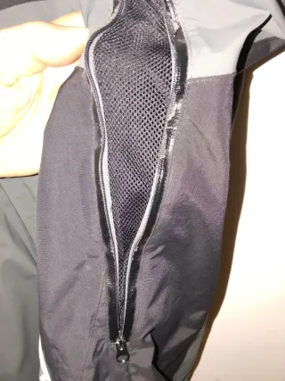 Chaqueta técnica con capucha hombre XL