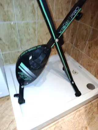 Bicicleta Estática,Plegable, Elegante. Usada 3 ó 4