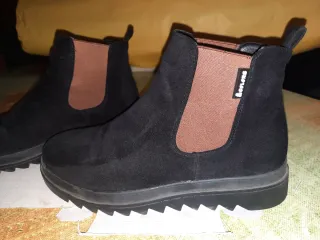 Botas Chelsea Colors Talla 40 Negras