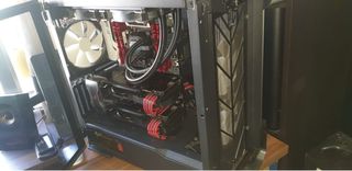 PC Sobremesa Negro/Plata