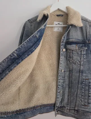 Chaqueta vaquera Hollister borreguito