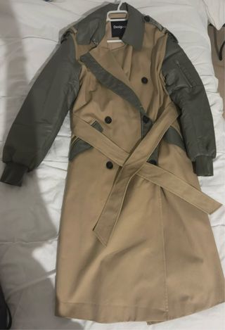Gabardina Desigual Beige y Verde Militar