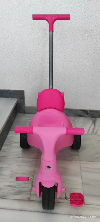 Triciclo rosa para niña