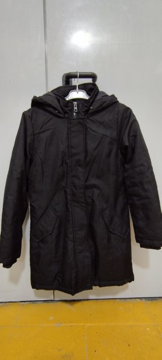 Abrigo impermeable negro