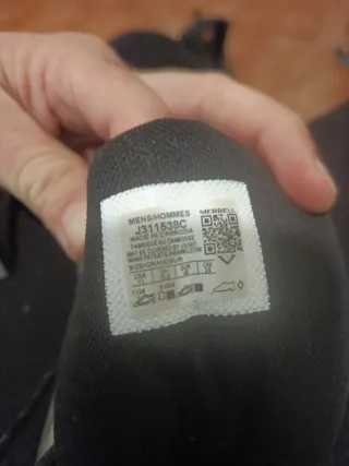 Botas de montaña Merrell negras y grises