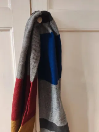 Bufanda/Fular de la Marca Devota&Lomba a rayas