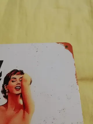 Targa pubblicitaria Vespa in metallo stile vintage