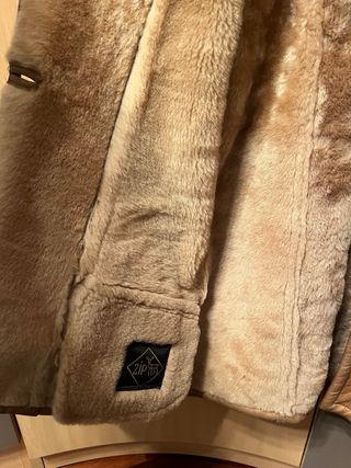 Pelliza de piel marrón