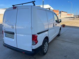 Furgoneta Nissan NV200