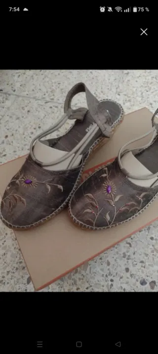 Alpargatas Toni Pons Marrones con Morado