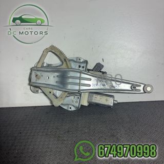 994028 elevalunas trasero derecho Toyota avensis t25