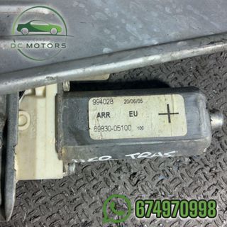 994028 elevalunas trasero derecho Toyota avensis t25