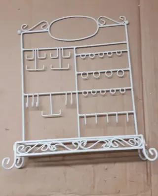 Colgador de joyas blanco