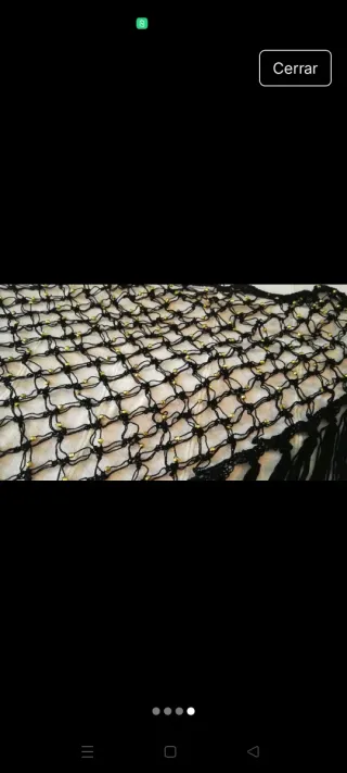 Mantoncillo negro con flecos