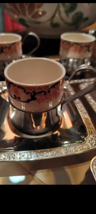 Servizio Tazzine Vintage Porcellana e Metallo