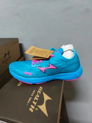 Zapatillas deportivas Tallas 36-44. A ESTRENAR.