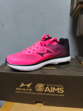 Zapatillas deportivas Tallas 36-44. A ESTRENAR.