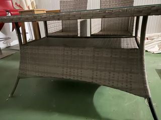 Mesa de jardín y 2 sillas ratán cristal