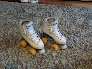 Patines de iniciación blancos