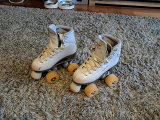 Patines de iniciación blancos
